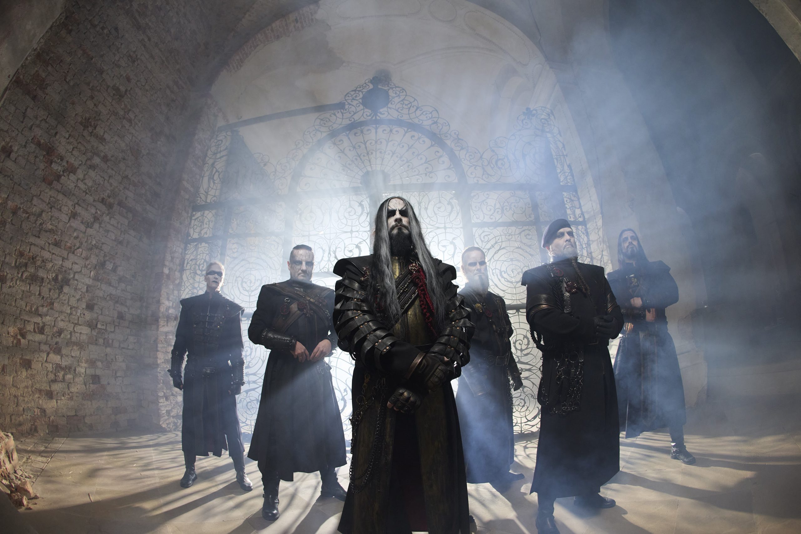 Dimmu Borgir anuncia novo álbum “Grand Serpent Rising” e lança single/videoclipe “Ulvgjeld & Blodsodel”