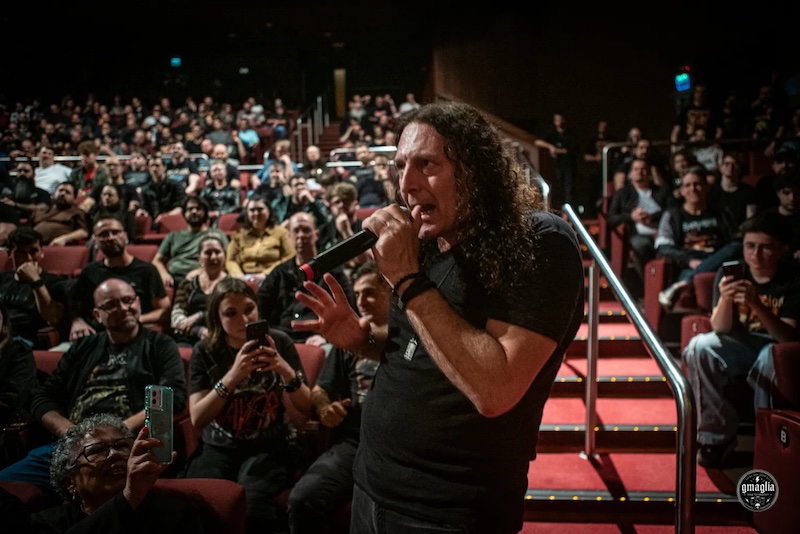 Fabio Lione leva “Dawn Of Victory” ao Teatro do CIEE em Porto Alegre